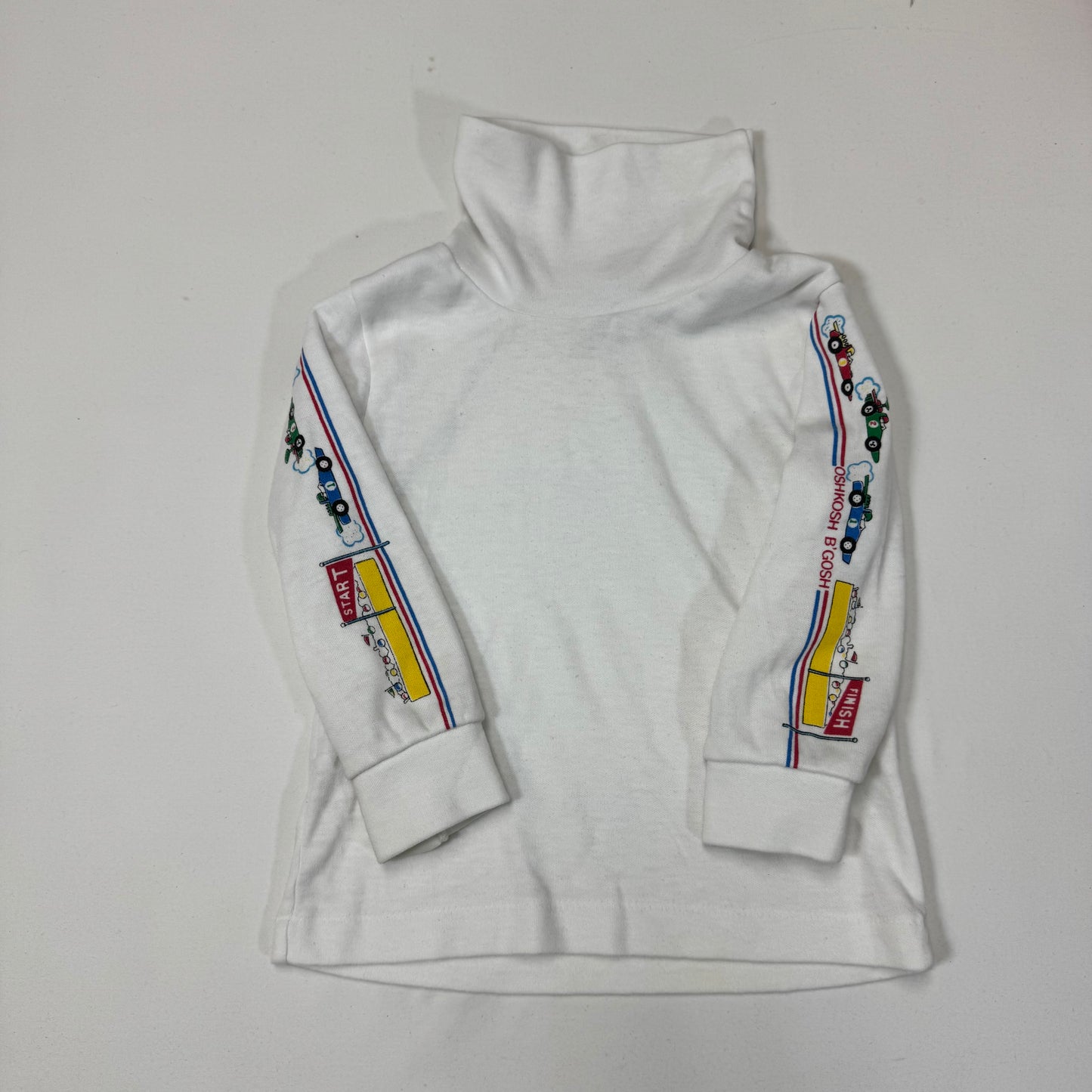 90s Kids Toddler Infant Vintage Baby B’Gosh Oshkosh White Long Sleeve Holiday Race car Print On Sleeves //18m / Made in USA