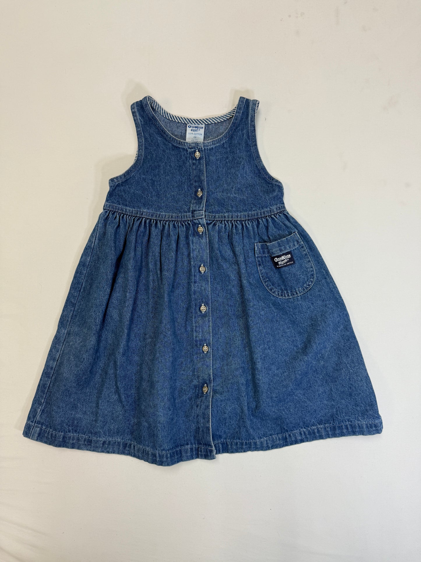90s 2000' Kids Vintage OshKosh Bgosh Front Open Button Up Light Denim Casual Dress / 5T 6y / Made in USA