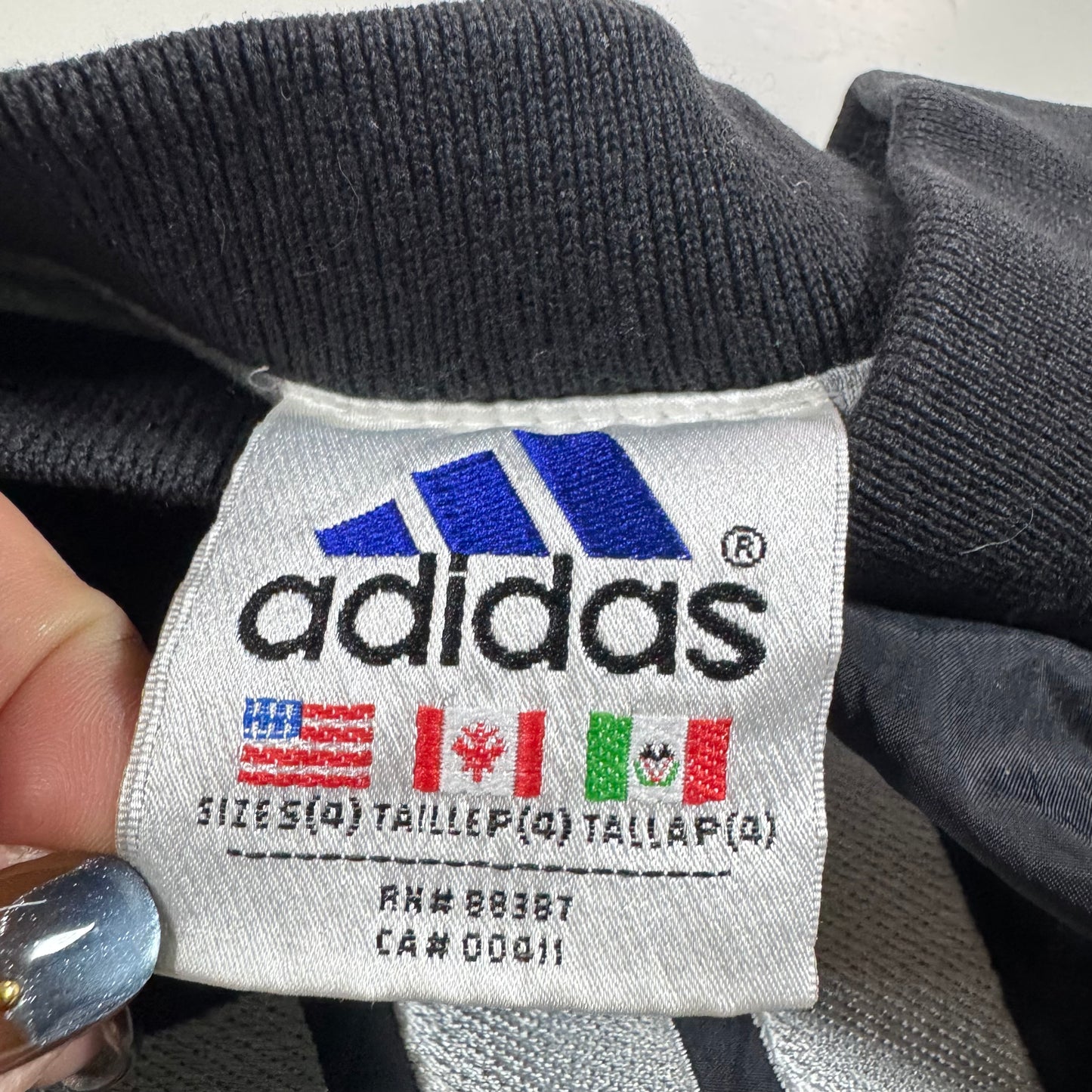 90s Vintage Adidas Kids Toddler Black Lined Pullover Sleeves Striped Windbreaker Sweatshirt Jacket Big Logo S 4T
