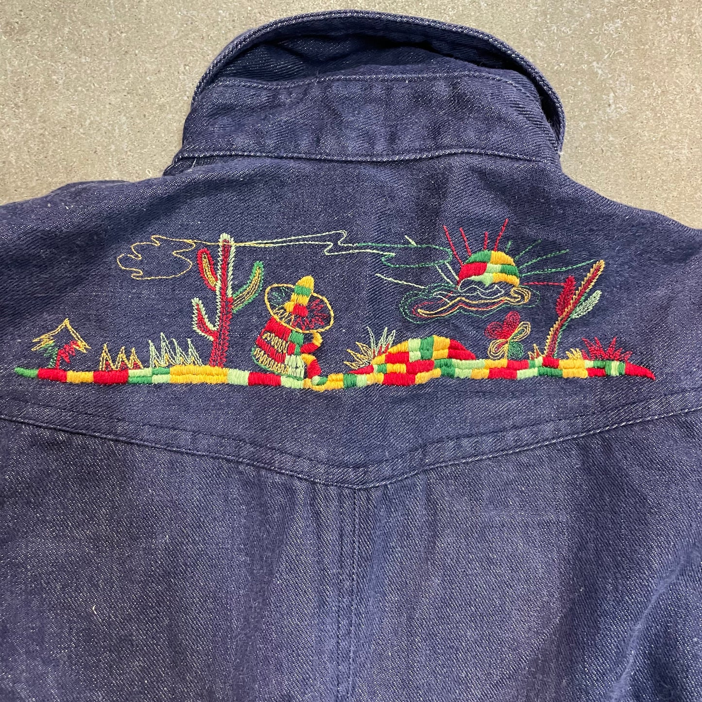 70s/80s vintage kids embroidered denim shirt 6-8y