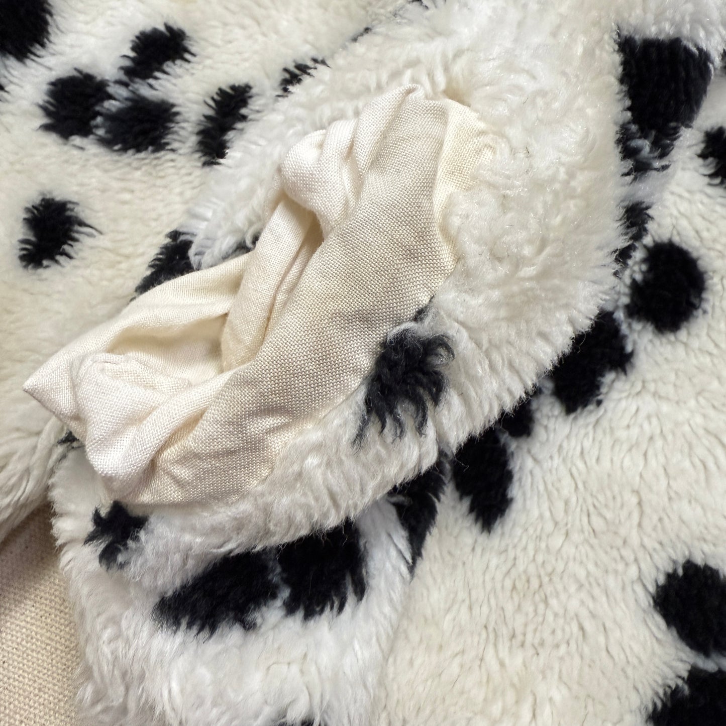 90s Kids Vintage Dalmatian Faux Fur Lined Zip Up Hooded jacket / 5y 6y