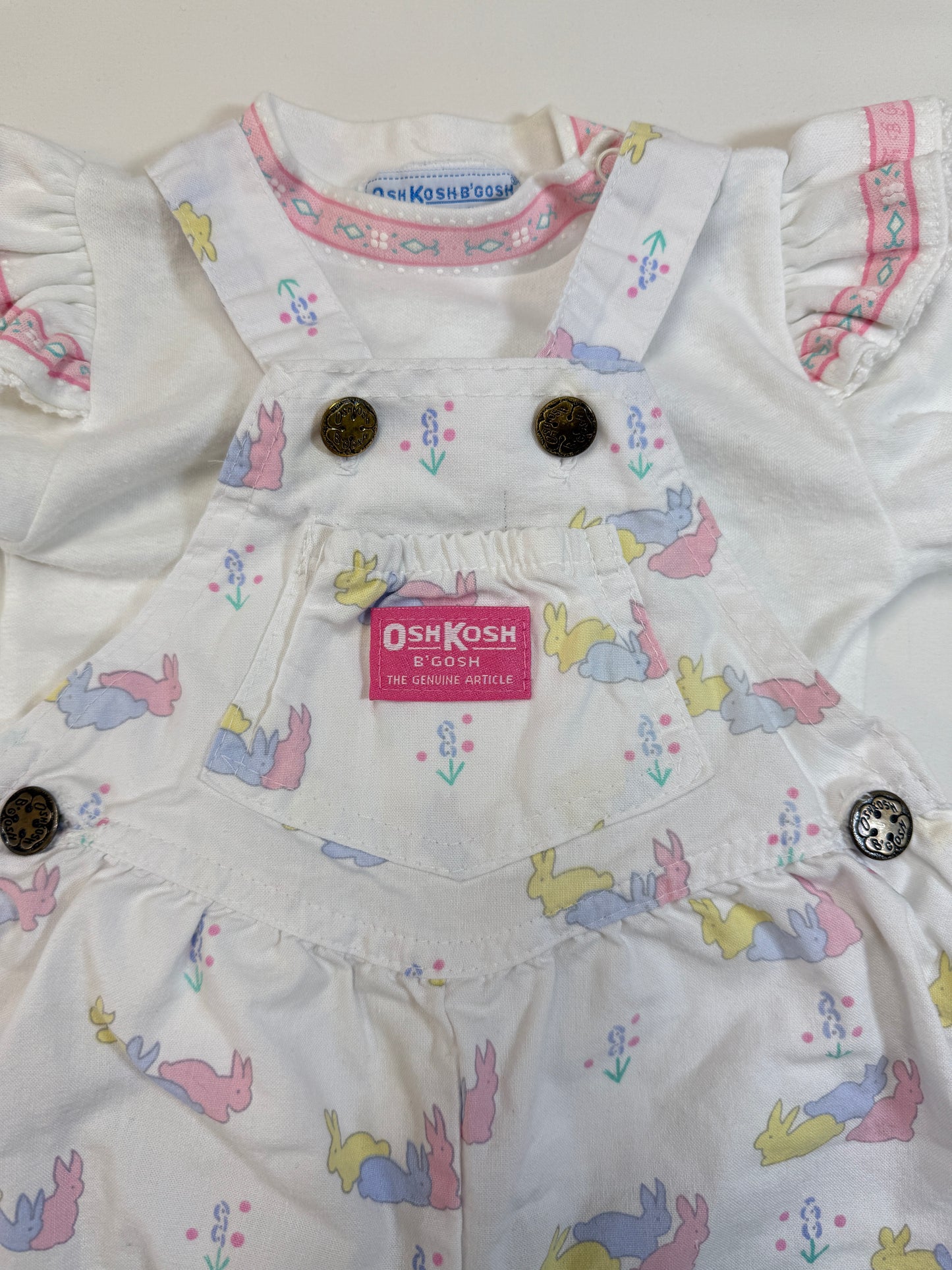 90s Kids Infant Baby Vintage Oshkosh Bgosh Rabitt AOP Overall and Raffle  Sleeve Tshirt 2pc Set / 3m 6m 9m / Made in USA set