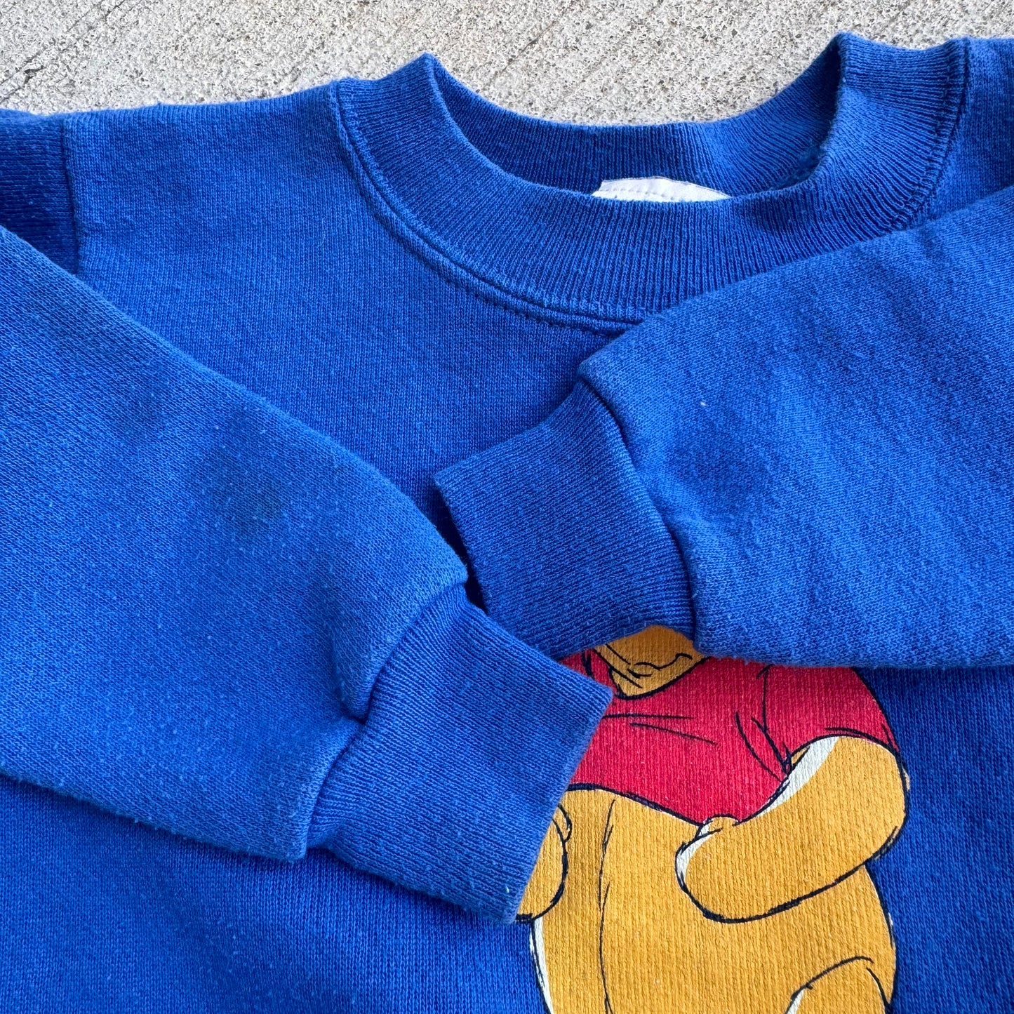 Kids Vintage Disney Winnie The Pooh “ I Feel A Rumbly In My Tummy” Blue Pullover Sweatshirt 3Y 4Y