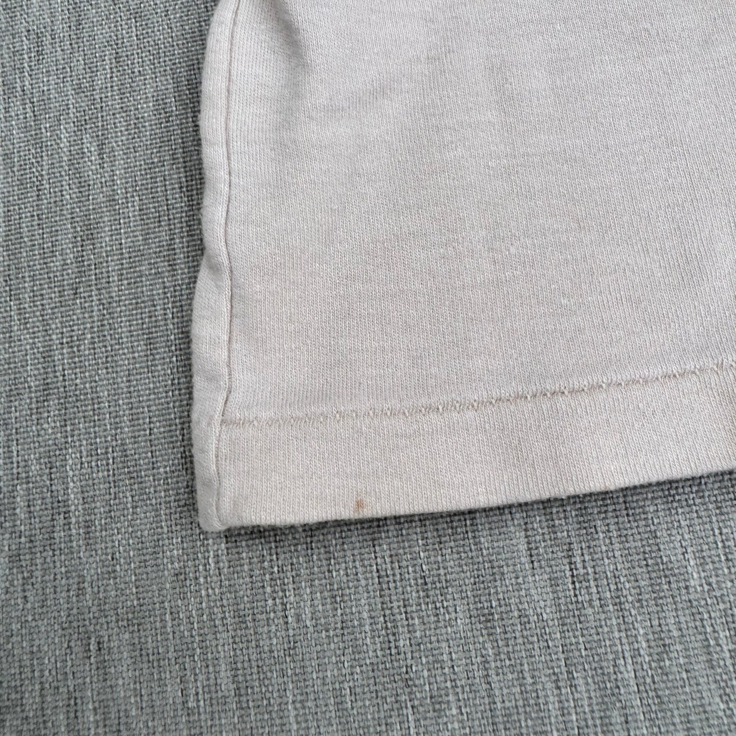 70s Kids Vintage Singapore Dragons Print on a Beige Short Sleeve T-Shirt 5Y 6Y