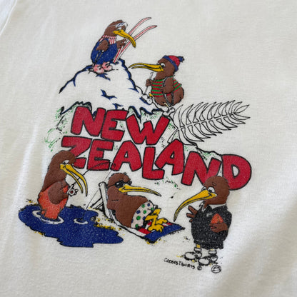 80s Kids Youth Vintage New Zealand Kiwi Bird Print Souvenir Tshirt / 7y 8y 9y