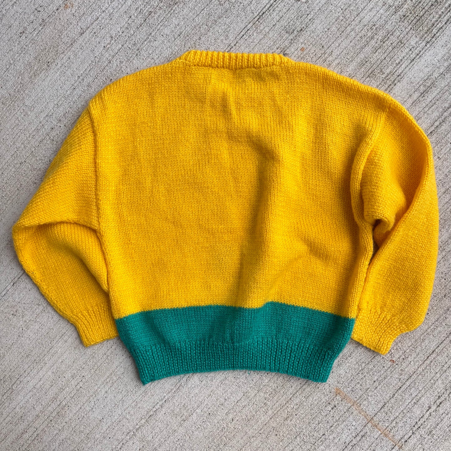 Kids Vintage Hand Knit Bunny Yellow Pullover Sweater 5Y 6Y 7Y 8Y