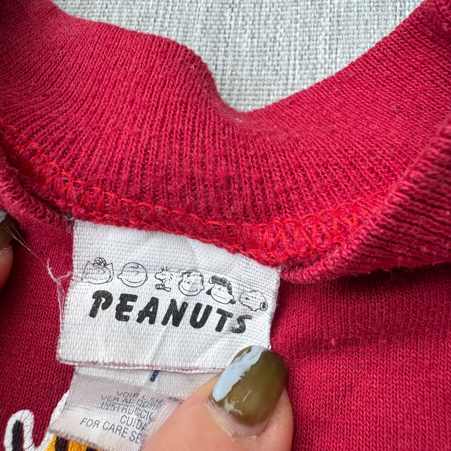 80s 90s Kids Vintage Peanuts Charlie Brown & Linus Woodstock Mauve/Burgundy Short Single Stitch T-Shirt 7Y Made in USA