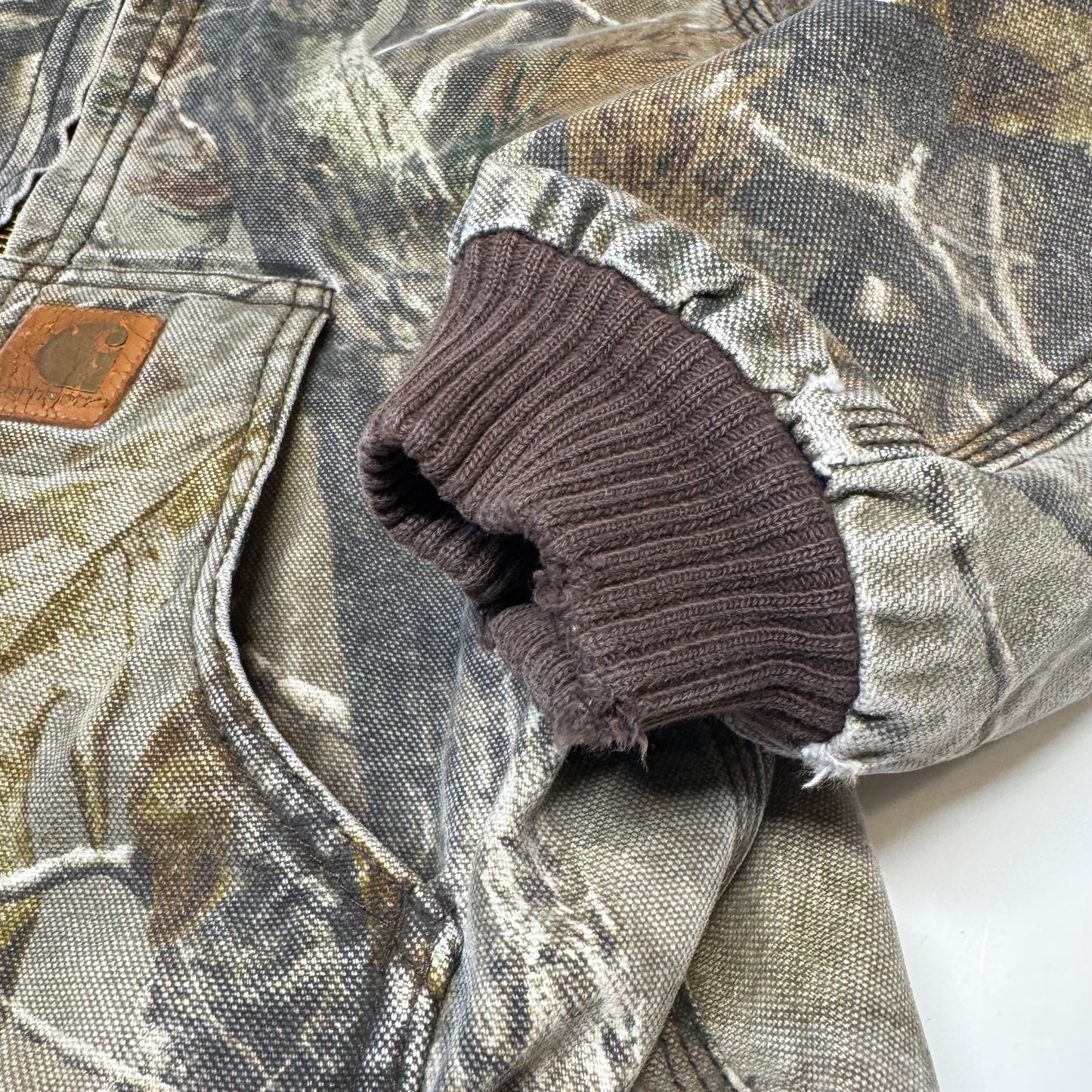 2000s Kids Youth Vintage Carhartt Camo Real Tree Hooded Active Lined Heavy Jacket / S/ 7y 8y