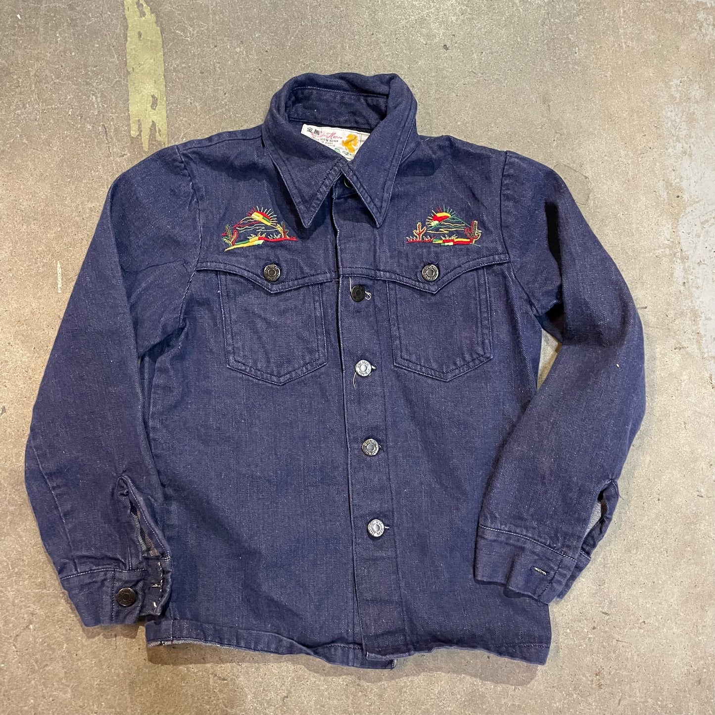 70s/80s vintage kids embroidered denim shirt 6-8y