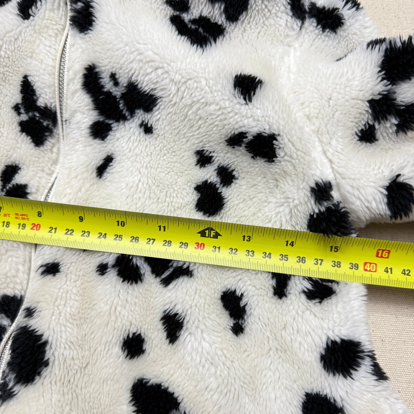 90s Kids Vintage Dalmatian Faux Fur Lined Zip Up Hooded jacket / 5y 6y