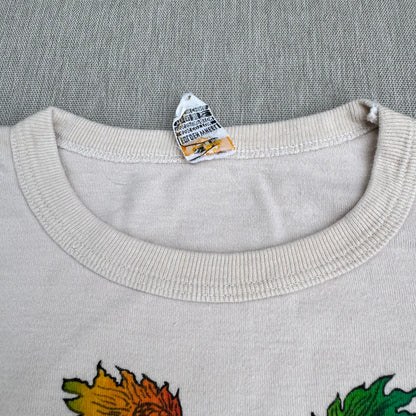 70s Kids Vintage Singapore Dragons Print on a Beige Short Sleeve T-Shirt 5Y 6Y