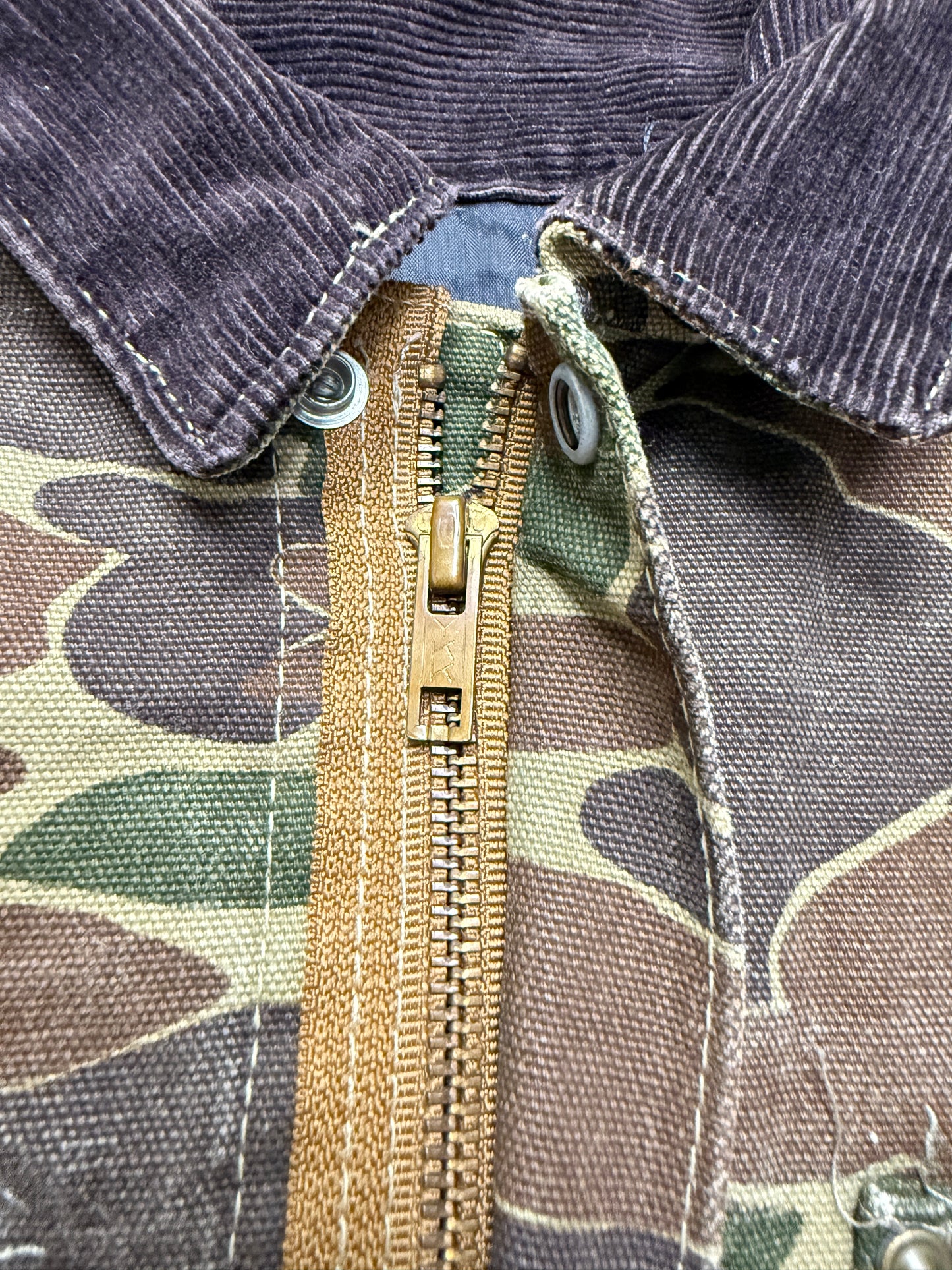 80s Kids Youth Vintage Carhartt Rare Duck Hunting Camo Corduroy Collar Quilt Lined Jacket / 7y 8y 9y